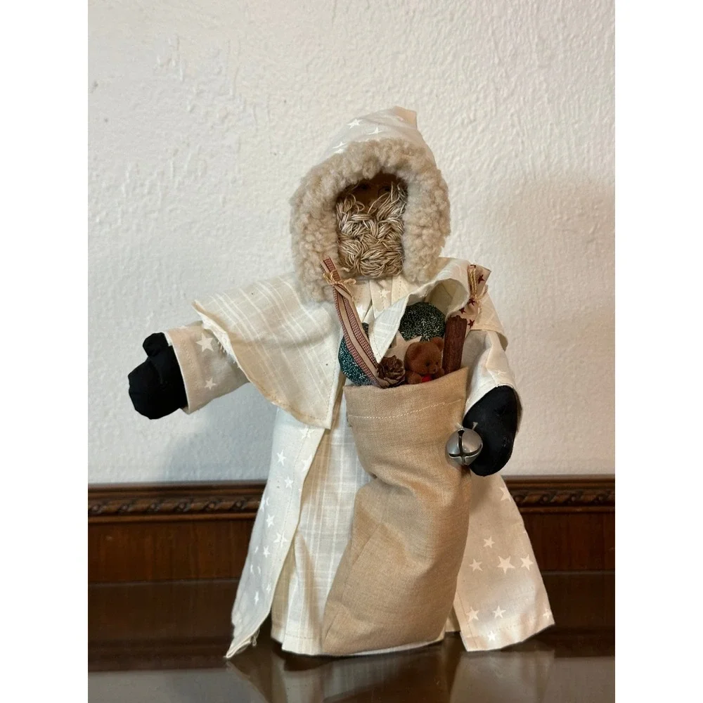 Cheryl Mikulls 1992 Signed Folk Art Santa Claus Figure Cream Star Robe #10 13